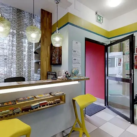 Press Hostel-3